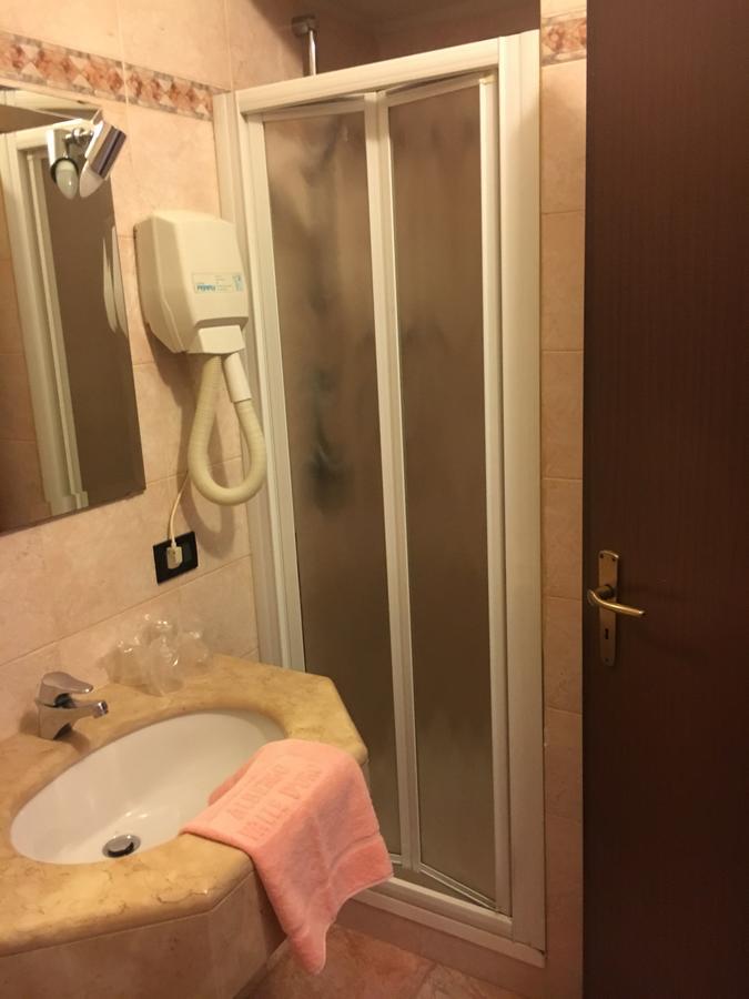 Albergo Valle d'Oro Albino Esterno foto