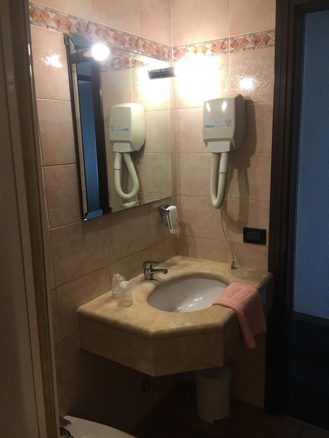 Albergo Valle d'Oro Albino Esterno foto