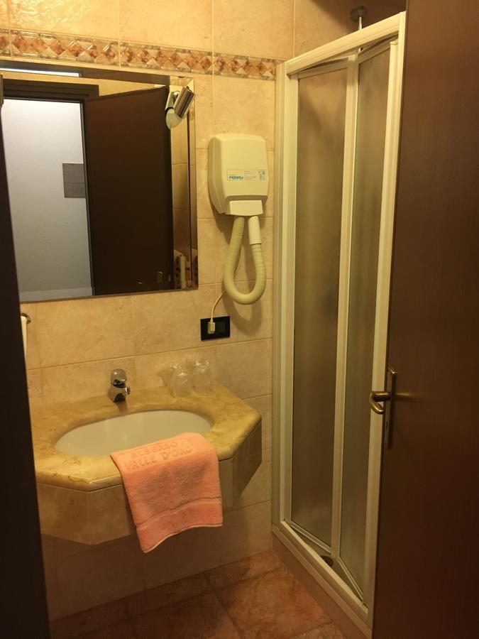Albergo Valle d'Oro Albino Esterno foto