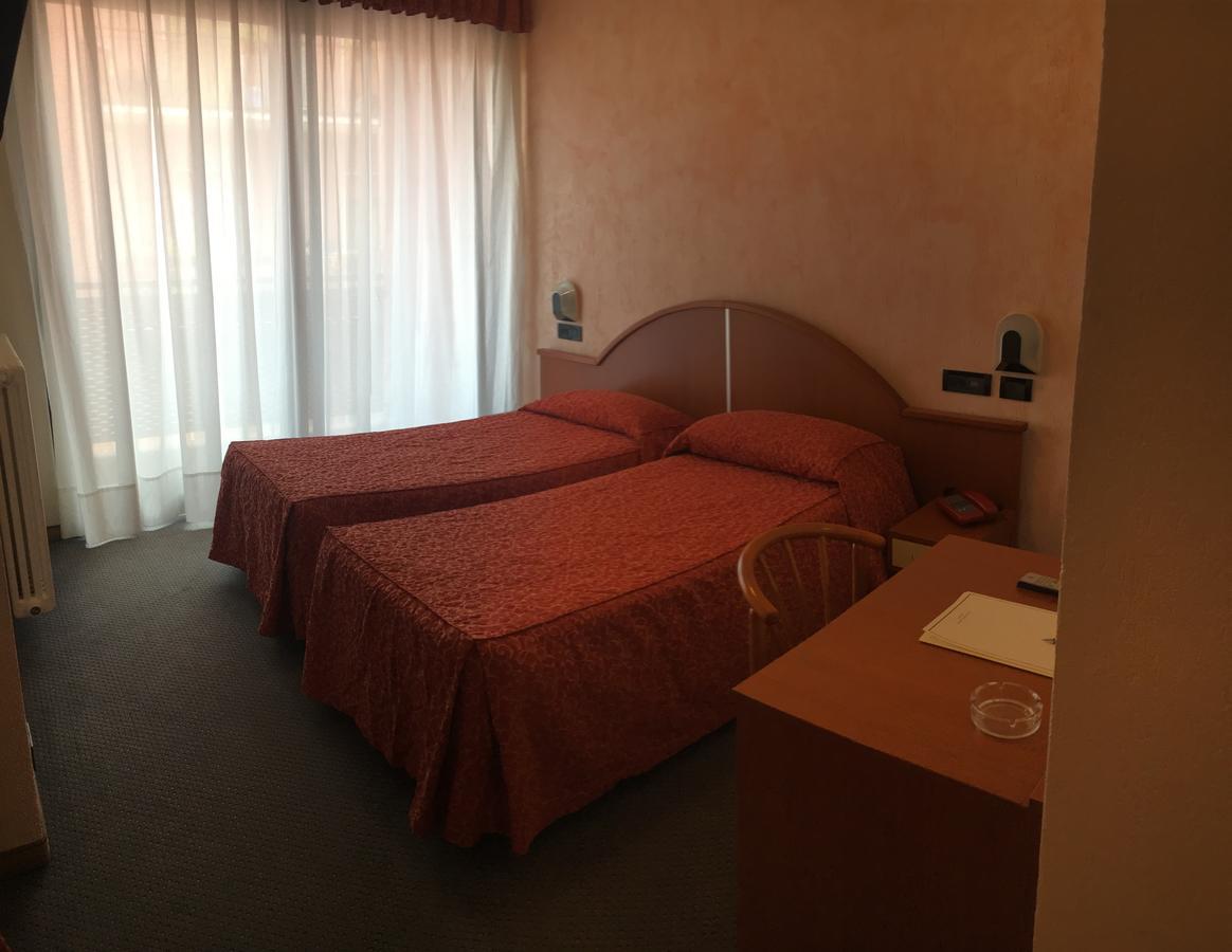 Albergo Valle d'Oro Albino Esterno foto