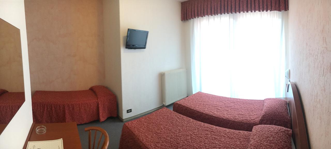 Albergo Valle d'Oro Albino Esterno foto